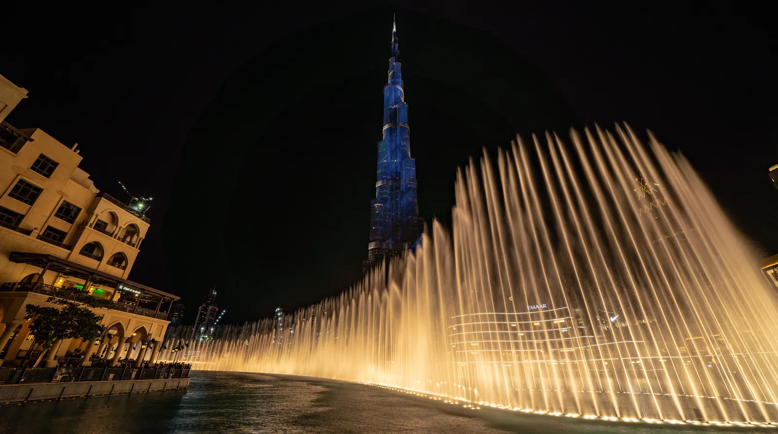 Burj Lake, Downtown Dubai, UAE
