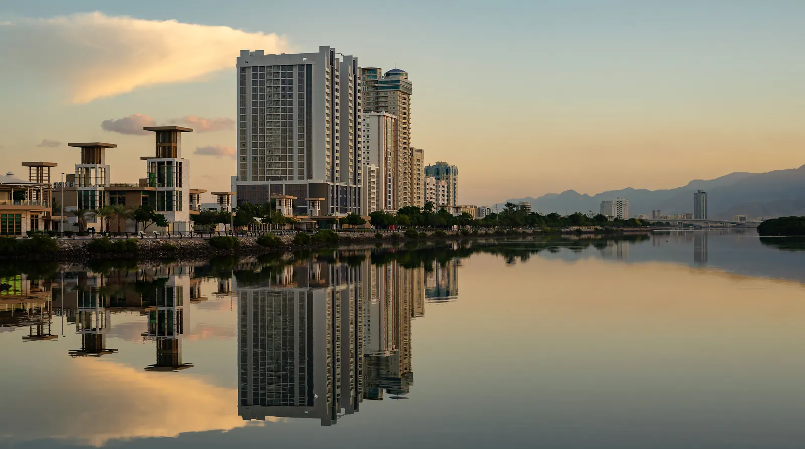 Dubai airport and your Ras Al Khaimah hotel, UAE