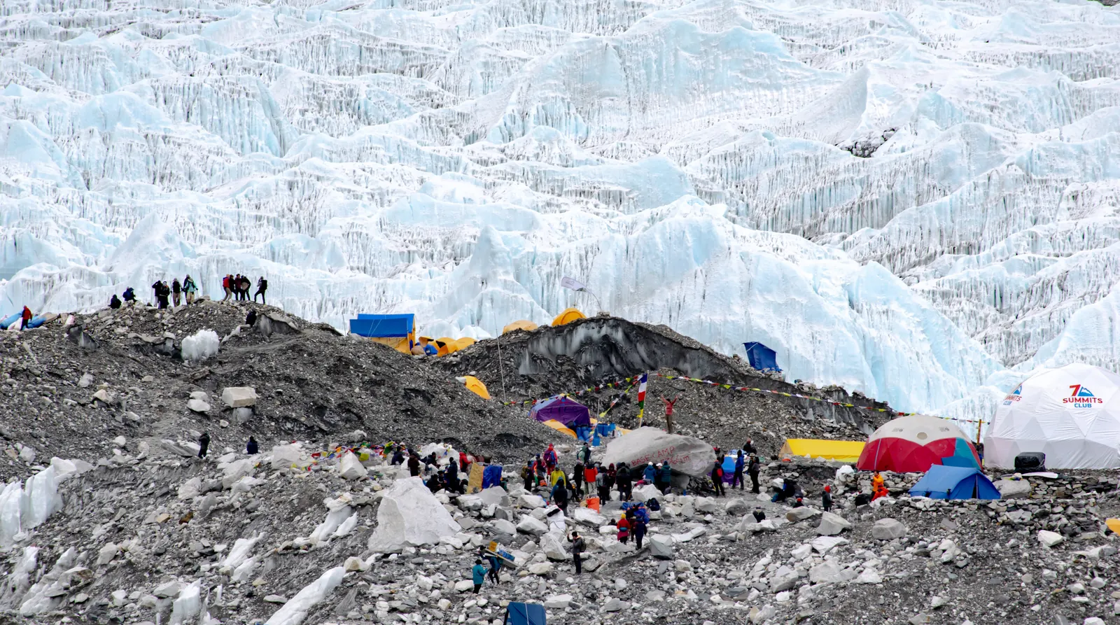 Khumbu, Nepal — Everest: Base Camp by Helicopter