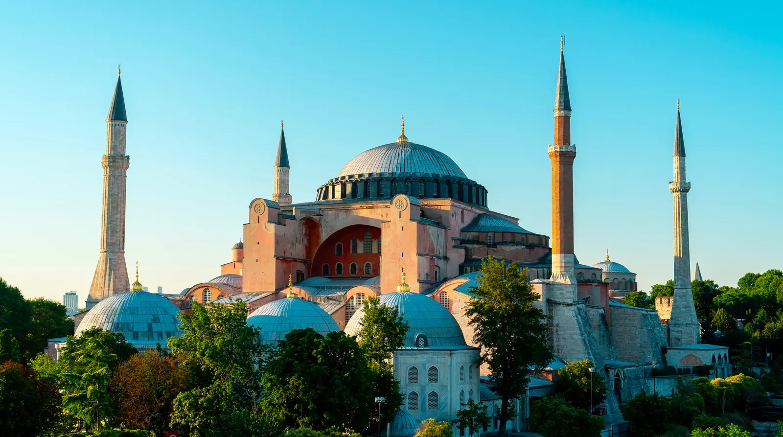 Sultanahmet, Türkiye — Istanbul: The Old City on Foot