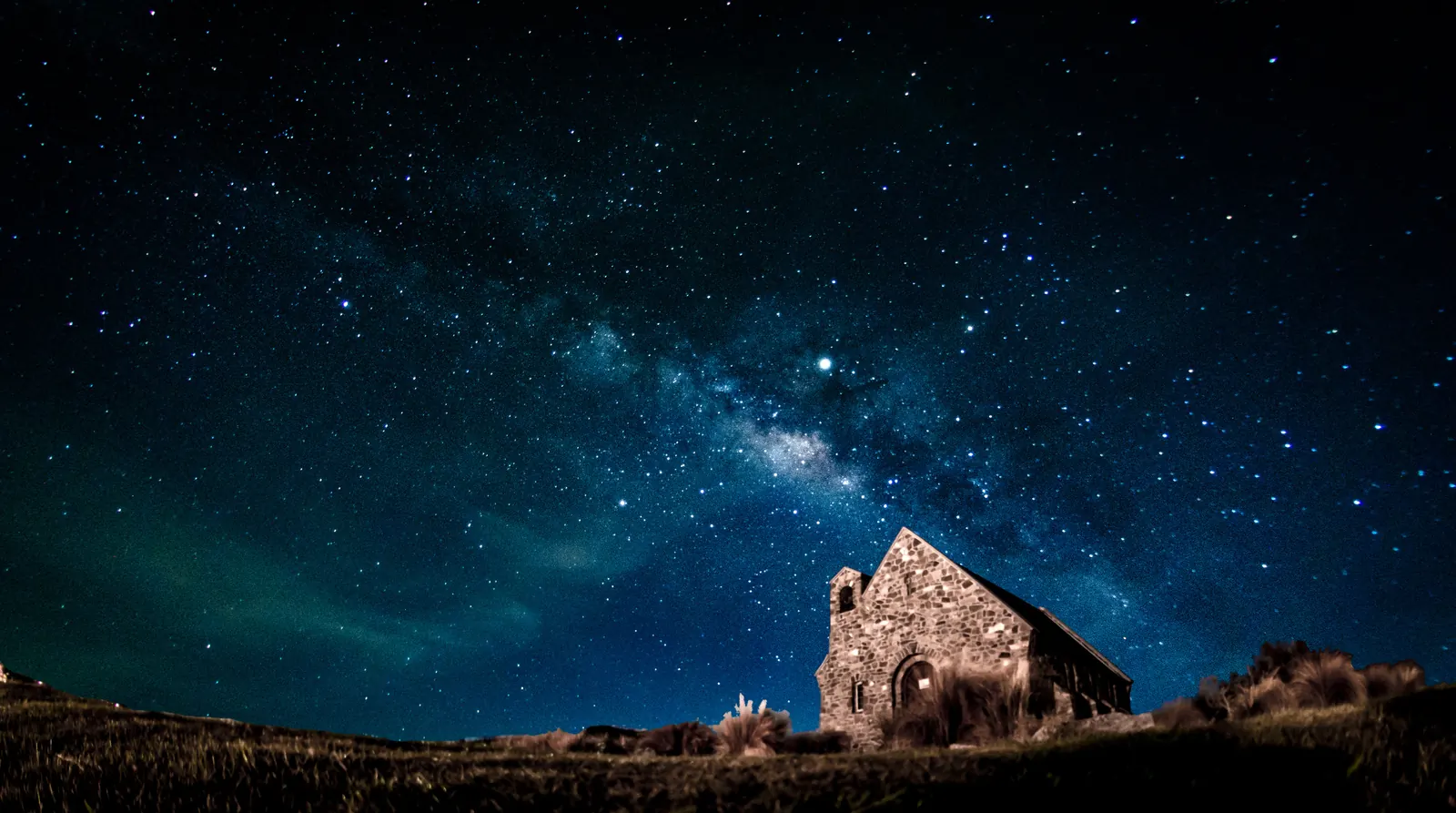 Mackenzie Basin, South Island — Lake Tekapo: Under a Dark Sky Reserve
